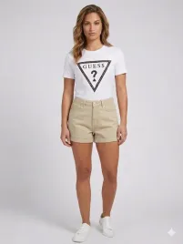 guess-bezowe-krotkie-spodenki-z-wysokim-stanem-i-napisem-24-gga