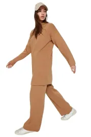 trendyol-komplet-damski-sweter-i-spodnie-w-bezowym-kolorze-l-5ea