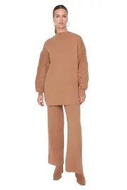 trendyol-komplet-damski-sweter-i-spodnie-z-azurowymi-rekawami-bezowy-m-5ea