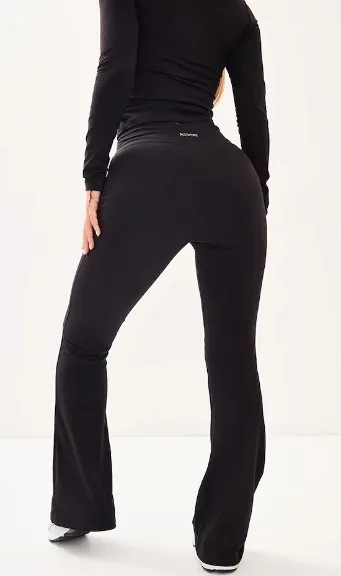 prettylittlething-spodnie-czarne-proste-34-ejk-linia-regular