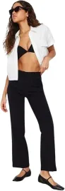 trendyol-czarne-spodnie-casual-proste-na-srednim-stanie-32-5aa