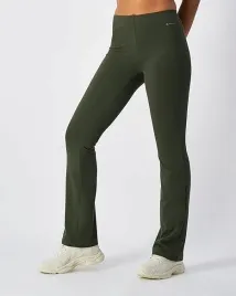 champion-zielone-proste-spodnie-dresowe-damskie-z-bawelna-s-xta
