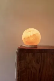 lampa-solna-kula-z-podstawka