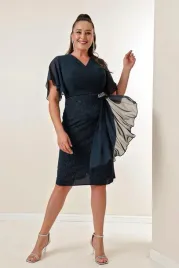 elegancka-sukienka-wieczorowa-z-marszczeniami-i-ozdoba-4xl-5ga