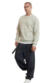 trendyol-man-bluza-meska-bezowa-z-okraglym-dekoltem-i-napisem-s-5da