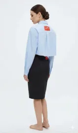 maxandco-blekitna-koszula-damska-krotka-z-nadrukiem-36-i1e