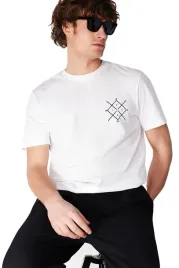 trendyol-man-bialy-t-shirt-meski-z-nadrukiem-okragly-dekolt-l-5da
