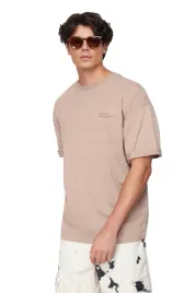 trendyol-man-t-shirt-meski-bezowy-z-okraglym-dekoltem-i-nadrukiem-xs-5da