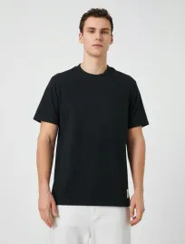 koton-czarny-t-shirt-meski-z-kieszonka-i-bawelna-s-6fa