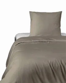 posciel-satynowa-140x200-taupe-z-lamowka-z-jedna-poszewka-70x80-mako-satin
