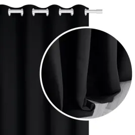 zaslona-zaciemniajaca-140x250-czarna-gotowa-na-przelotkach-hold-blackout