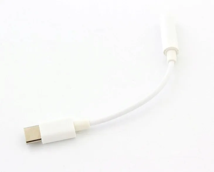 adapter-usb-c-audio-mini-jack-ak291a-marka-aptel