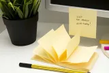 notes-samoprzylepny-drect-zig-zag-zolty-75x75mm-a100-waga-z-opakowaniem-0-044-kg