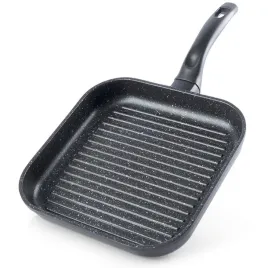 patelnia-do-grillowania-granitowa-kwadratowa-grande-26x26-cm