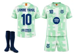 stroj-pilkarski-koszulka-spodenki-getry-lamine-yamal-barcelona-rozm-152-cm