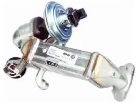 chlodnica-spalin-bmw-1-e81-2-0-e82-2-0-e88-2-0-e87-2-0