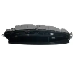 land-range-rover-2023-lampa-tylna-prawa-w-blotnik-nowa-lr152172