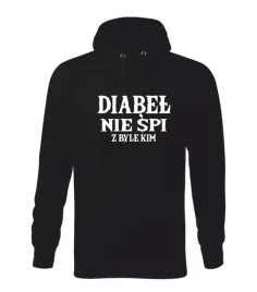 bluza-z-kapturem-diabel-nie-spi-z-byle-kim