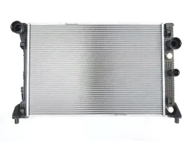 chlodnica-wody-do-mercedes-w204-w212-a207-x204-rdzen-aluminiowy-lutowana