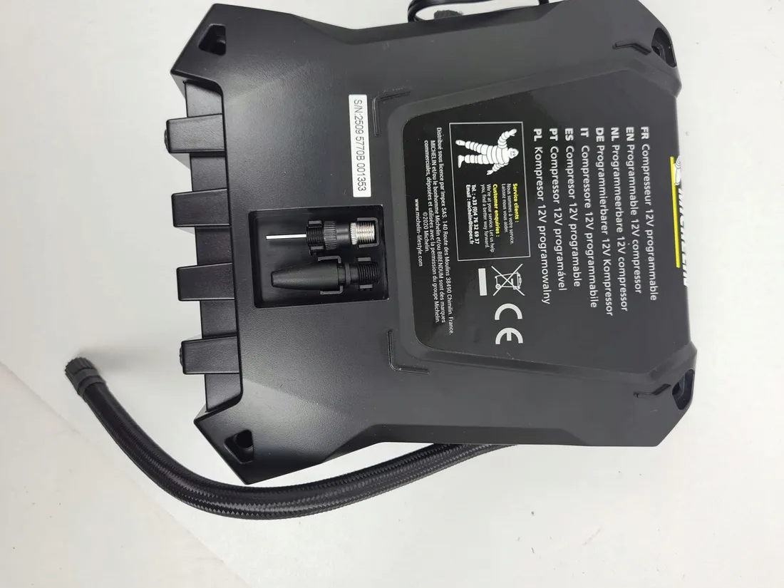 programowalny-kompresor-do-opon-michelin-9519-12v-czarny
