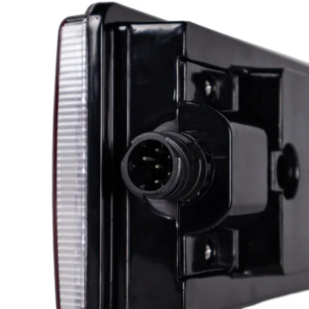 lampa-tylna-led-7-segmentowa-prawa-strona-zabudowy-prawa
