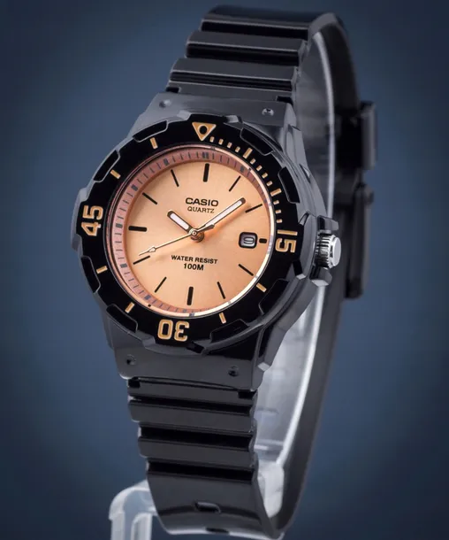 zegarek-damski-casio-sport-styl-sportowy