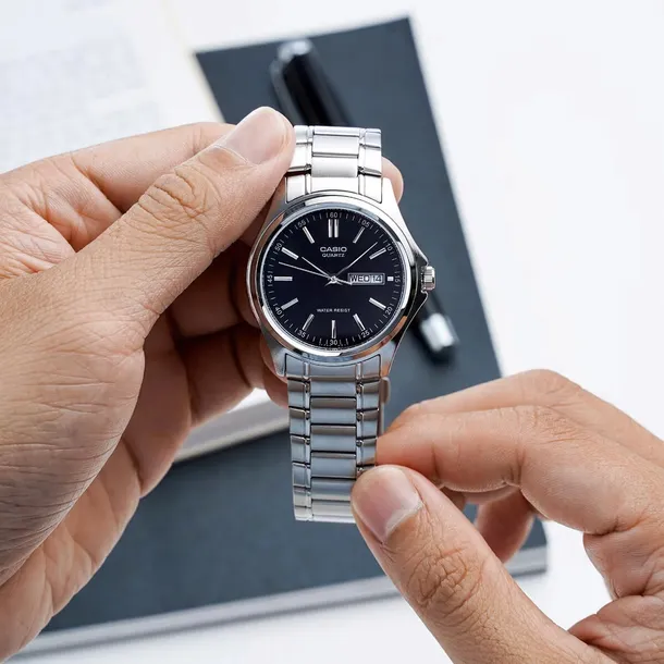 zegarek-meski-casio-mtp-1239d-1a-styl-klasyczny