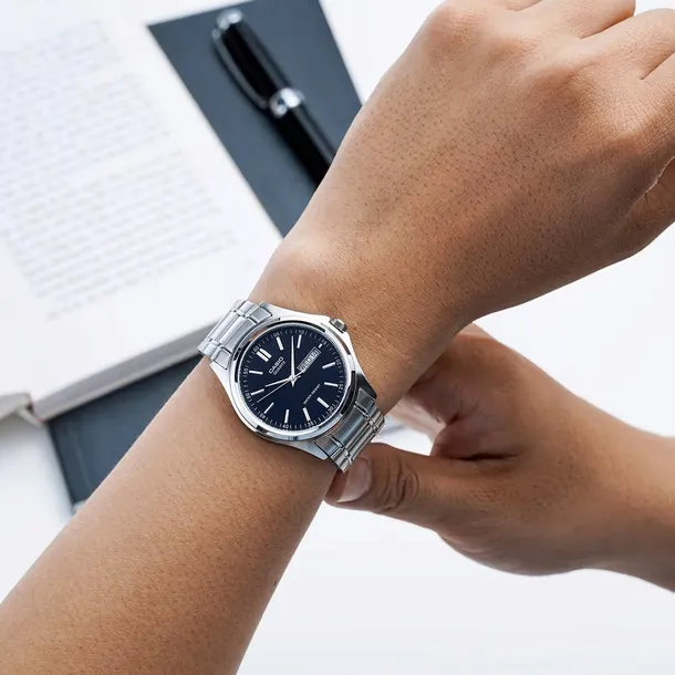 zegarek-meski-casio-mtp-1239d-1a-ksztalt-koperty-niestandardowy
