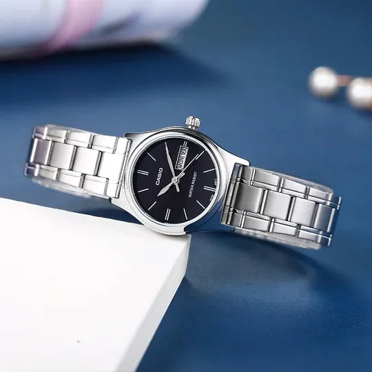 zegarek-damski-casio-ltp-v006d-1b2-styl-klasyczny