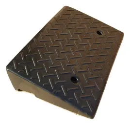 najazd-podjazd-magazynowy-gumowy-pod-wozek-11cm