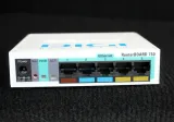 router-mikrotik-rb750-1x-poe-model-rb750
