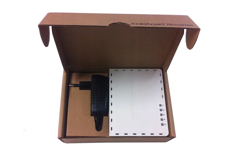 router-mikrotik-rb750-1x-poe-standard-pracy-portow-lan-10-100-mbps