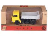 model-1-43-jelcz-317-zolty