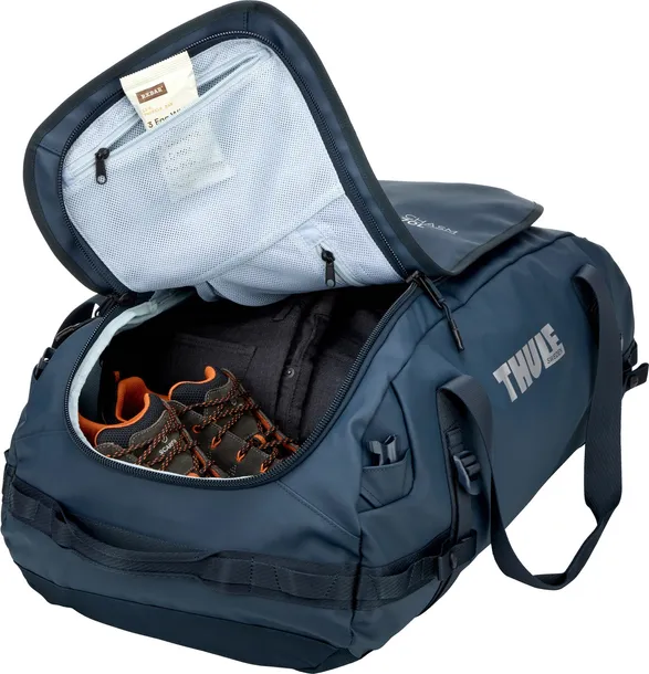 torba-podrozna-thule-chasm-70l-darkest-blue-plec-produkt-uniseks