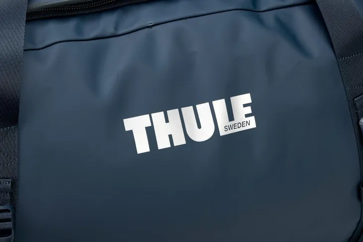 torba-podrozna-thule-chasm-90l-darkest-blue-pojemnosc-90-l