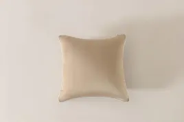 poszewka-bambusowa-40x60-bezowa-ciemna-biala-z-biza-premium-jednobarwna