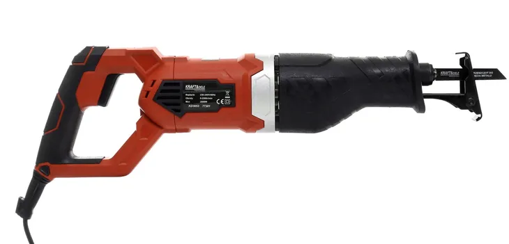 pila-szablasta-2000w-kd3053-seria-professional