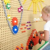 masterkidz-tablica-scienna-kola-zebate-i-lancuc-kolor-bezowy