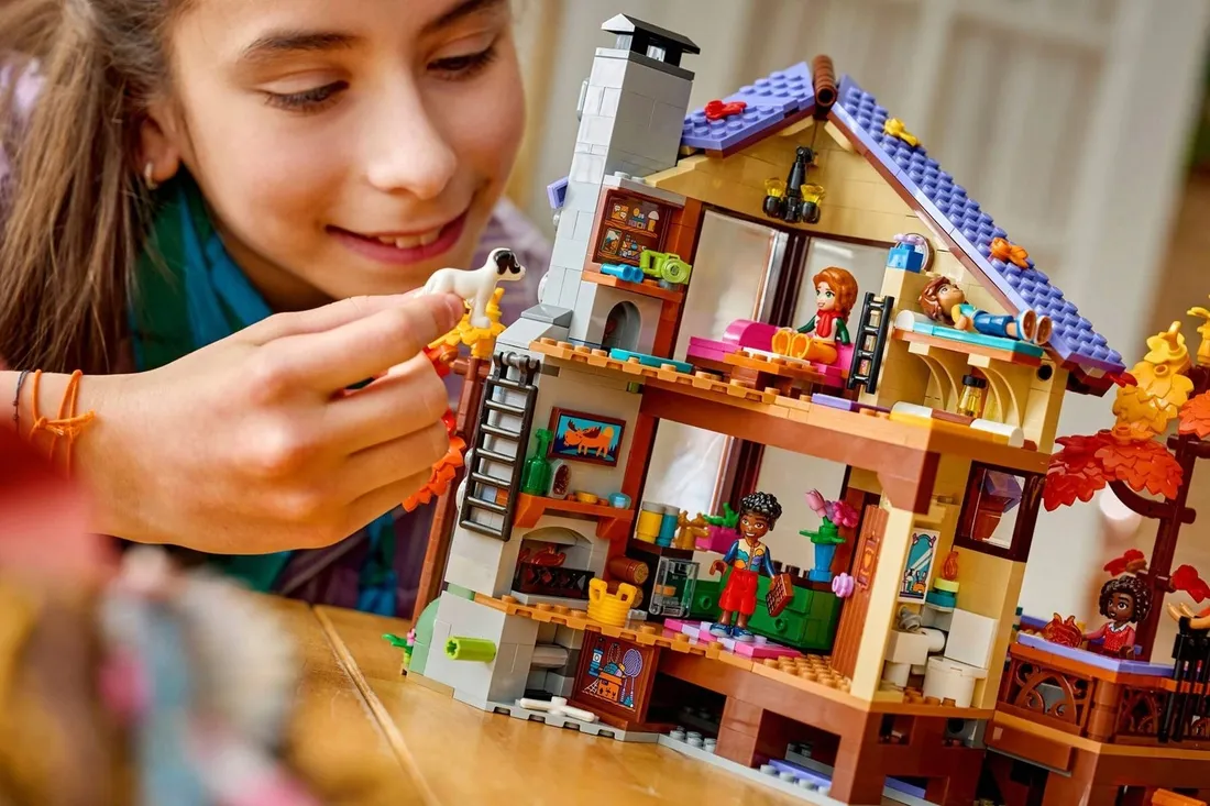 lego-42705-friends