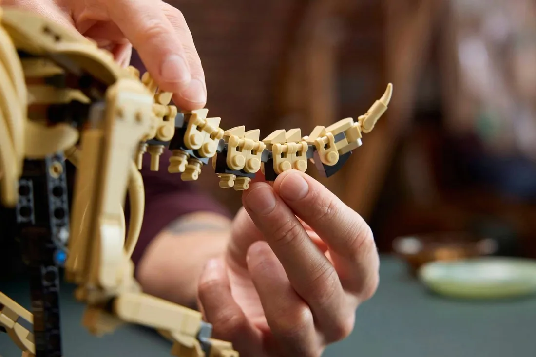 lego-77985-jurrasic-world