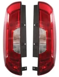 fiat-doblo-2015-lampa-tylna-komplet-klapa-nowe