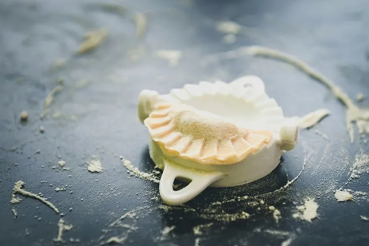 foremka-skladana-do-pierogow-practic-kolor-wielokolorowy
