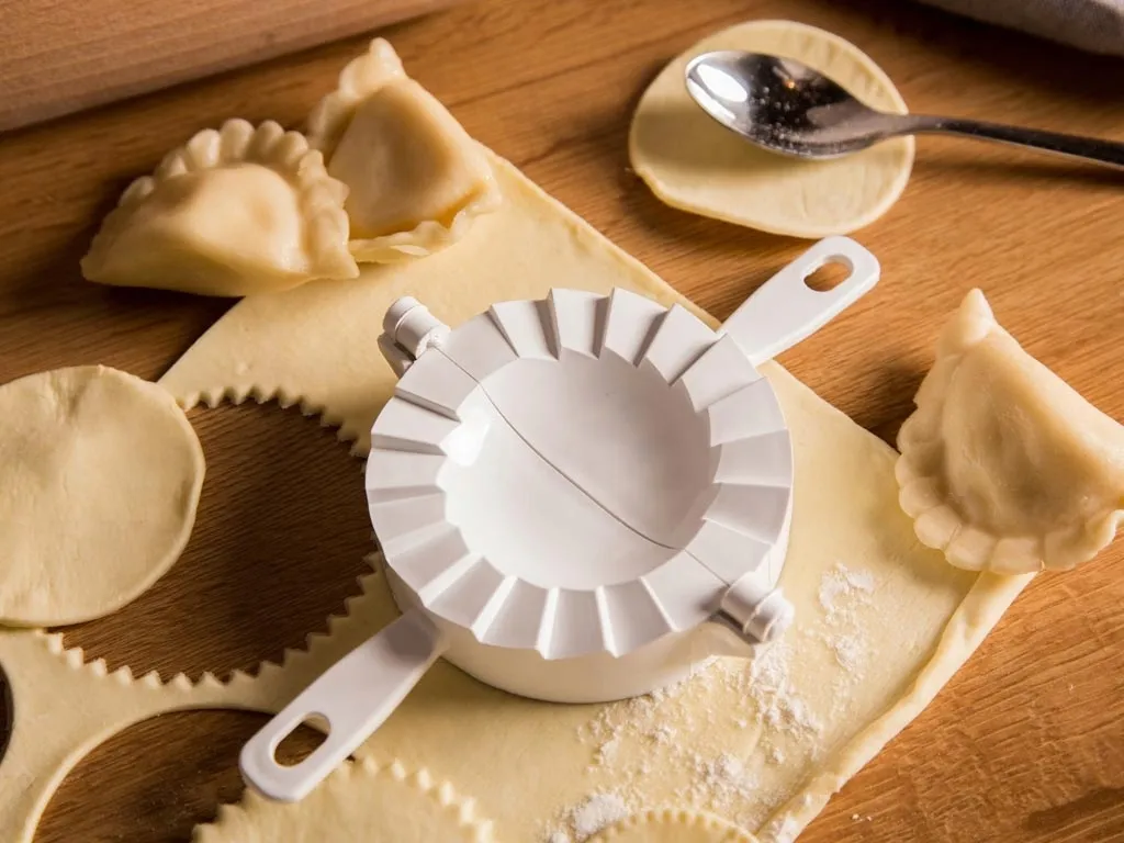 foremka-skladana-do-pierogow-practic