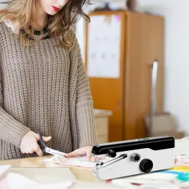 maszyna-do-szycia-elektryczna-kompaktowa-z-regulacja-predkosci-dla-diy