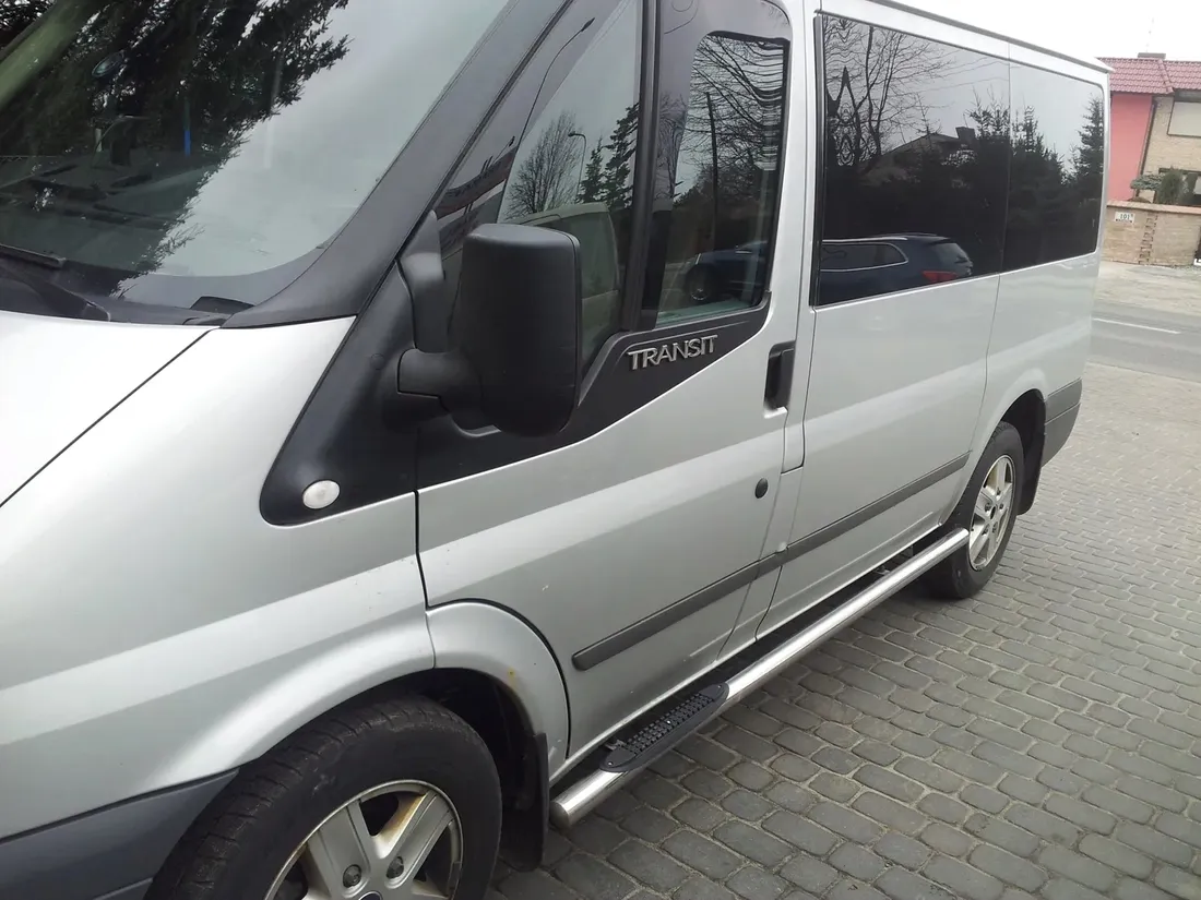 renault-master-2010-l2-orurowanie-boczne-stopnie