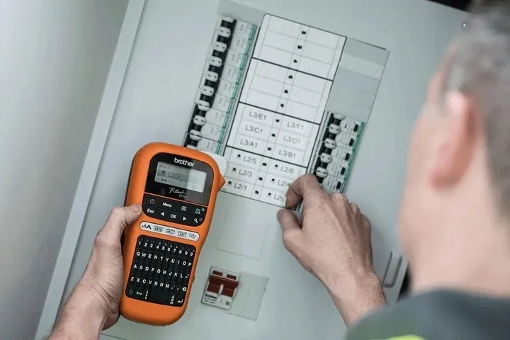 drukarka-brother-p-touch-pt-e110vp-tasma-stan-nowy