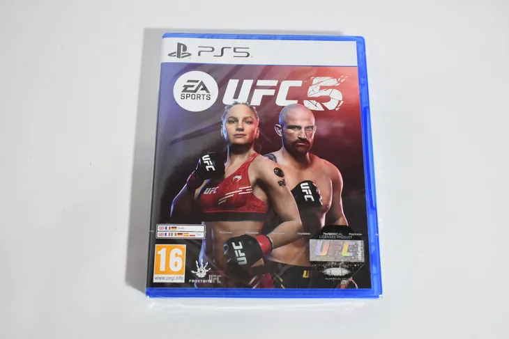 ea-sports-ufc-5-ps5-wersja-jezykowa-polska-napisy
