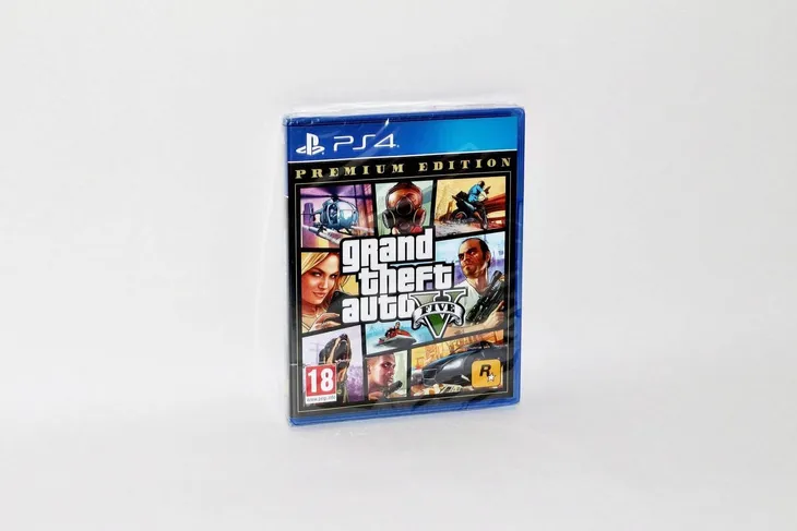 grand-theft-auto-v-premium-edition-ps4-ps5-wydawca-rockstar-games