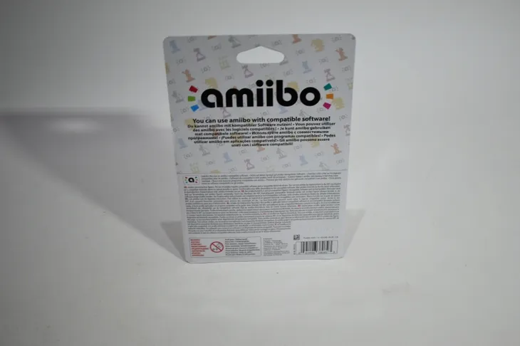 figurka-amiibo-smash-squirtle-77-rodzaj-gadzetu-gamingowy