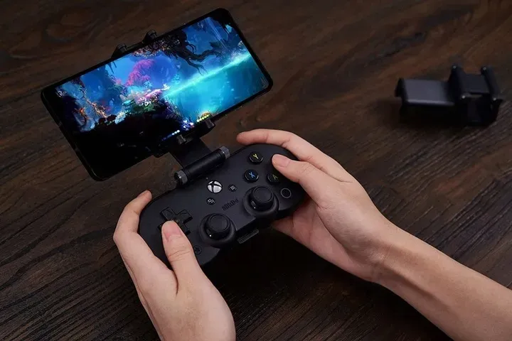 8bitdo-sn30-pro-xbox-cloud-pad-clip-android-ios-stan-nowy